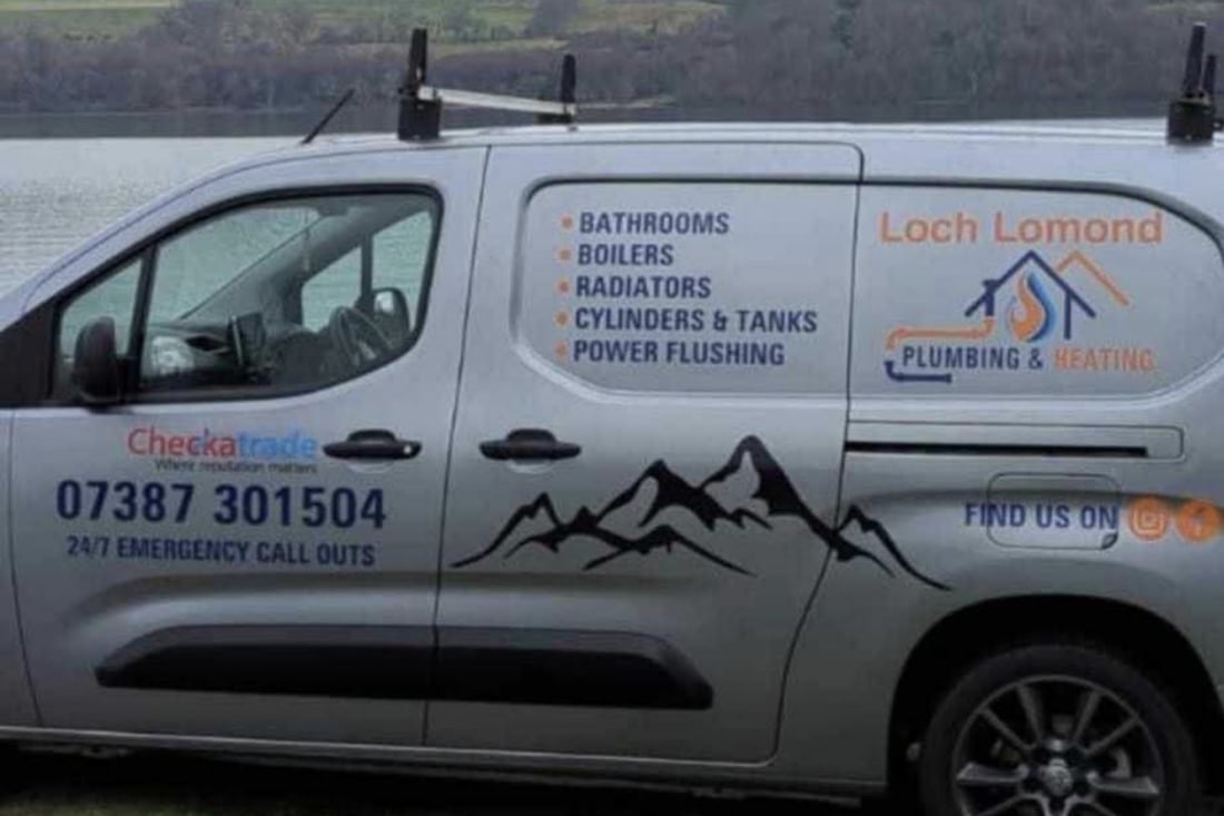 Main header - "Lock Lomond Plumbing & Heating"