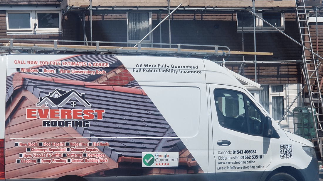 Main header - "everest roofing staffs ltd"