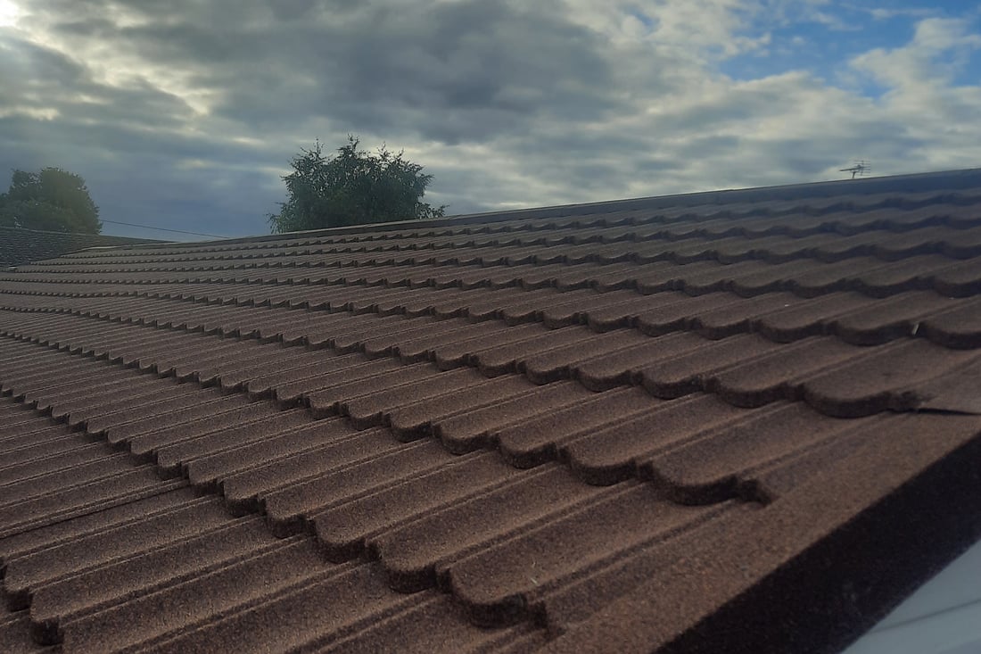 Main header - "STB Roofing Services"