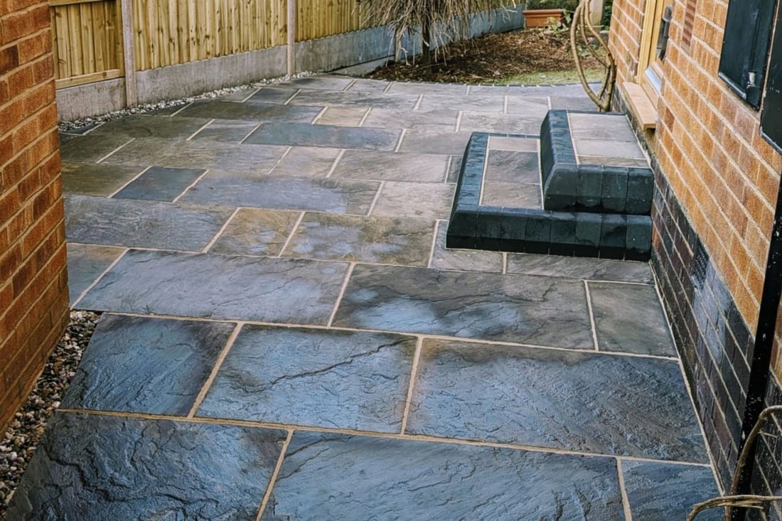 Main header - "Ray Poynton Patios & Driveways"