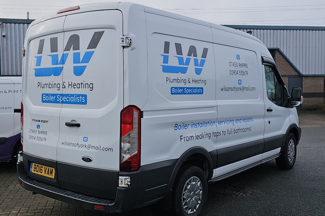 Main header - "LW Plumbing & Heating"