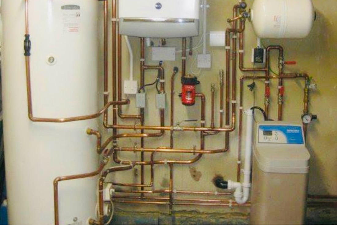 Main header - "BR Plumbing & Heating"