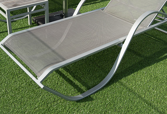 artificial-lawn-deckchair