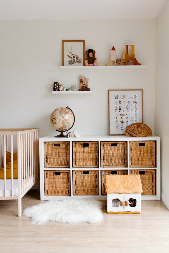 Budget storage: Nursery room with rattan storage unit