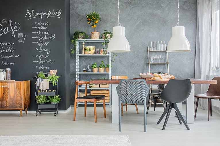 Kitchen makeover hacks: Kitchen-dining space with chalkboard wall