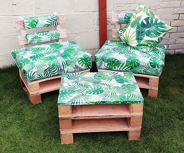 DIY garden pallet furniture