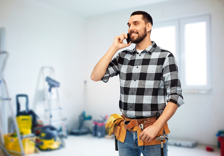 In-app calling: Tradesperson making a phone call