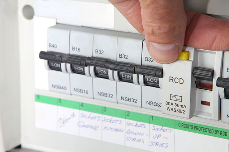 Picture of a dometic electrical consumer fuse box being tested