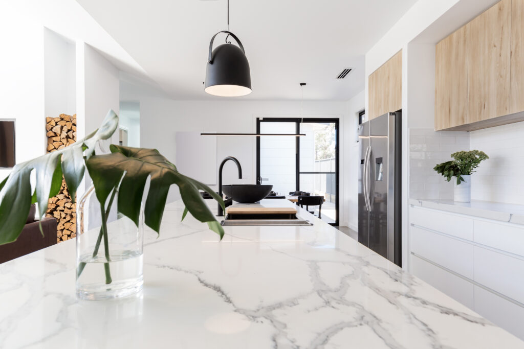 Picture of a modern kitchen with marble countertop
